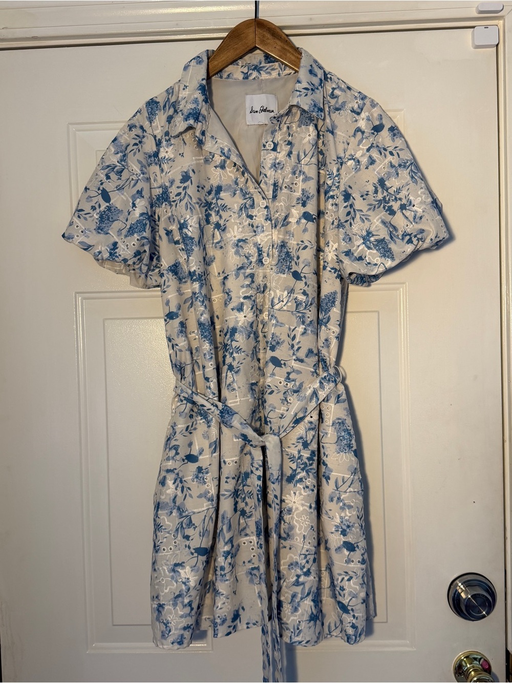 Sam Edelman Cream and Blue Floral Shirt Dress with Puff Sleeves & Belt. Size M
